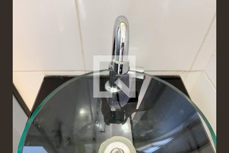 Apartamento à venda com 47m², 2 quartos e 1 vaga Apartamento à venda com 47m², 2 quartos e 1 vagaBanheiro