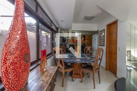 Sala de casa de condomínio para alugar com 3 quartos, 140m² em Vargem Grande, Rio de Janeiro