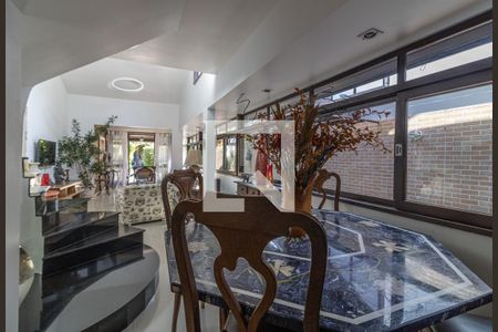 Sala de casa de condomínio para alugar com 3 quartos, 140m² em Vargem Grande, Rio de Janeiro