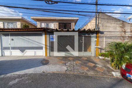 Fachada de casa à venda com 4 quartos, 216m² em Jardim Umuarama, São Paulo