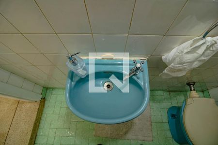 Casa à venda com 240m², 3 quartos e 2 vagasBanheiro 2