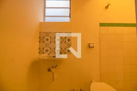 Casa à venda com 240m², 3 quartos e 2 vagasBanheiro 3