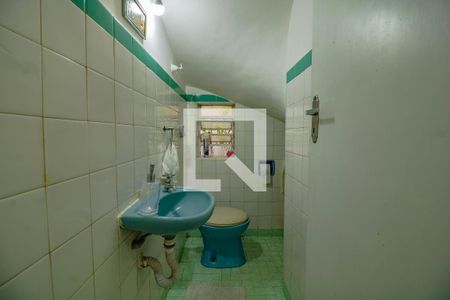 Casa à venda com 240m², 3 quartos e 2 vagasBanheiro 2