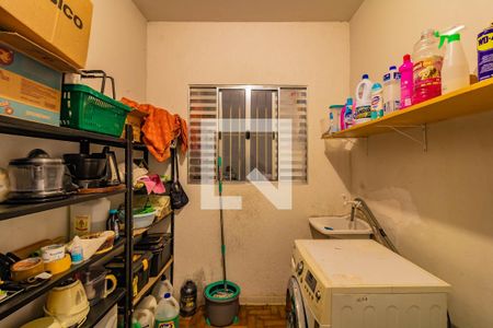 Casa à venda com 240m², 3 quartos e 2 vagasÁrea de Serviço