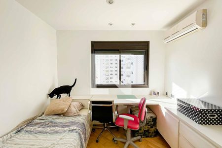 Apartamento à venda com 274m², 3 quartos e 3 vagasQuarto 2