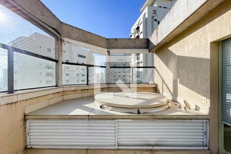 Apartamento à venda com 274m², 3 quartos e 3 vagasVaranda da Sala 1