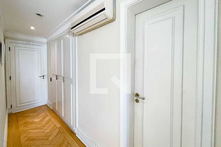 Apartamento à venda com 274m², 3 quartos e 3 vagasSuíte