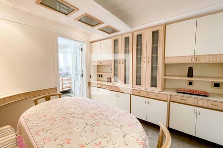 Apartamento à venda com 274m², 3 quartos e 3 vagasCopa