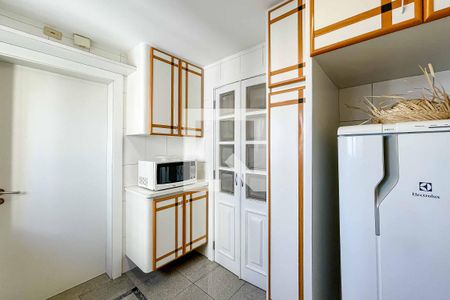 Apartamento à venda com 274m², 3 quartos e 3 vagasCozinha/Churrasqueira