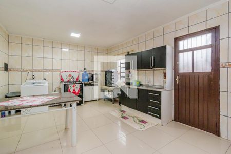 Casa à venda com 140m², 4 quartos e 1 vaga Casa à venda com 140m², 4 quartos e 1 vagaCozinha