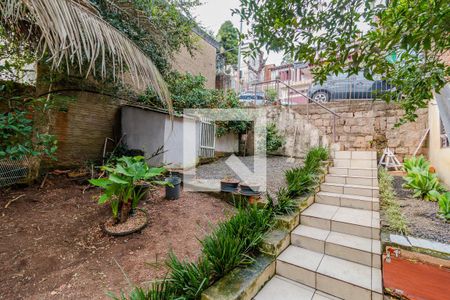 Casa à venda com 140m², 4 quartos e 1 vaga Casa à venda com 140m², 4 quartos e 1 vagaQuintal