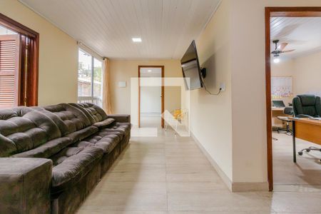 Sala de casa à venda com 4 quartos, 140m² em Teresópolis, Porto Alegre