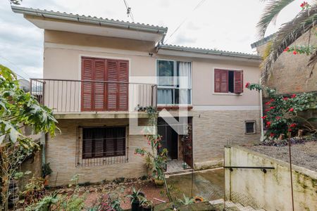 Casa à venda com 140m², 4 quartos e 1 vaga Casa à venda com 140m², 4 quartos e 1 vagaFachada