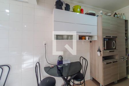 Apartamento à venda com 80m², 2 quartos e 2 vagas Apartamento à venda com 80m², 2 quartos e 2 vagascozinha