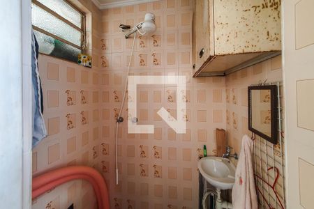 Apartamento à venda com 80m², 2 quartos e 2 vagas Apartamento à venda com 80m², 2 quartos e 2 vagasBanheiro de serviço