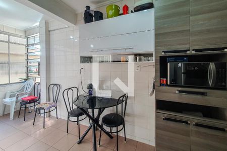 Apartamento à venda com 80m², 2 quartos e 2 vagas Apartamento à venda com 80m², 2 quartos e 2 vagascozinha