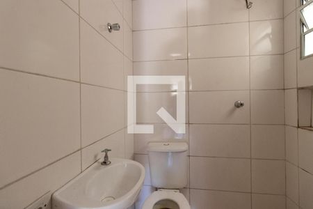Casa para alugar com 25m², 1 quarto e sem vagaBanheiro