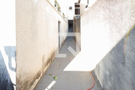 Casa à venda com 250m², 3 quartos e 2 vagas Casa à venda com 250m², 3 quartos e 2 vagasQuintal