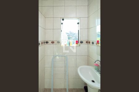 Casa à venda com 250m², 3 quartos e 2 vagas Casa à venda com 250m², 3 quartos e 2 vagasBanheiro Social