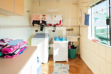 Casa à venda com 250m², 3 quartos e 2 vagas Casa à venda com 250m², 3 quartos e 2 vagasÁrea de Serviço