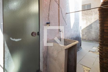 Casa à venda com 250m², 3 quartos e 2 vagas Casa à venda com 250m², 3 quartos e 2 vagasChurrasqueira