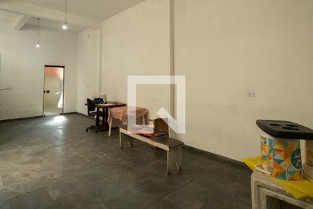 Casa à venda com 250m², 3 quartos e 2 vagas Casa à venda com 250m², 3 quartos e 2 vagasSalão de festas