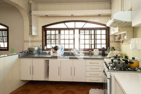 Casa à venda com 250m², 3 quartos e 2 vagas Casa à venda com 250m², 3 quartos e 2 vagasCozinha