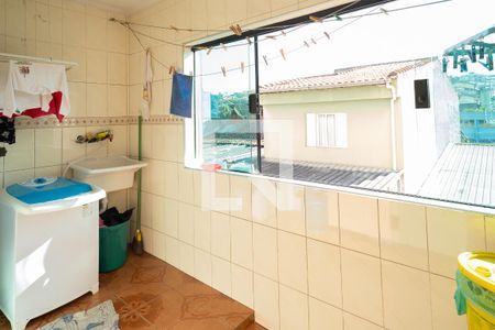 Casa à venda com 250m², 3 quartos e 2 vagas Casa à venda com 250m², 3 quartos e 2 vagasÁrea de Serviço