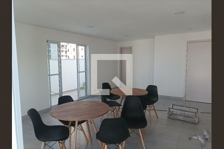 Apartamento para alugar com 33m², 1 quarto e 1 vaga Apartamento para alugar com 33m², 1 quarto e 1 vagaÁrea comum - Salão de festas