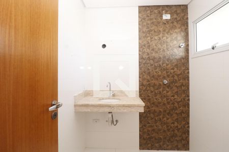 Casa à venda com 150m², 3 quartos e 4 vagasBanheiro da Suíte