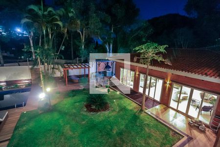 Casa à venda com 755m², 6 quartos e 4 vagasSuíte Master - Vista