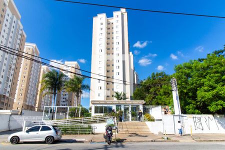 Apartamento para alugar com 63m², 3 quartos e 1 vaga Apartamento para alugar com 63m², 3 quartos e 1 vagaFachada
