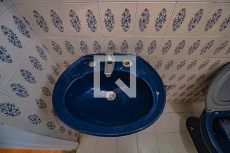 Casa à venda com 157m², 3 quartos e 2 vagasBanheiro