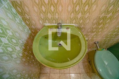 Casa à venda com 157m², 3 quartos e 2 vagasBanheiro