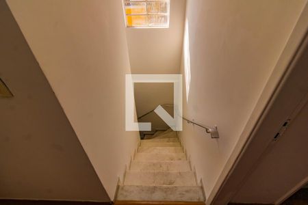 escada de casa à venda com 3 quartos, 157m² em Jabaquara, São Paulo