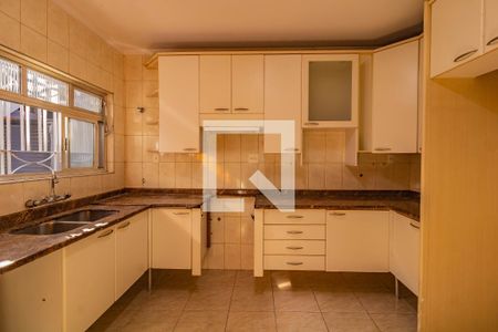 Casa à venda com 157m², 3 quartos e 2 vagasCozinha