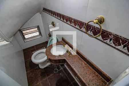 Casa à venda com 157m², 3 quartos e 2 vagasBanheiro