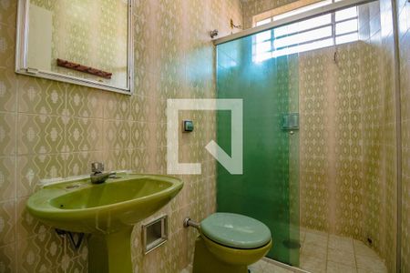 Casa à venda com 157m², 3 quartos e 2 vagasBanheiro