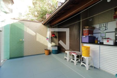 Casa à venda com 140m², 3 quartos e 4 vagasQuintal