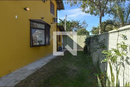 Casa de condomínio à venda com 170m², 4 quartos e 2 vagas Casa de condomínio à venda com 170m², 4 quartos e 2 vagasQuintal