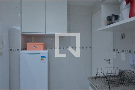 Casa de condomínio à venda com 170m², 4 quartos e 2 vagas Casa de condomínio à venda com 170m², 4 quartos e 2 vagasCozinha