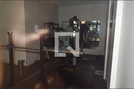 Casa de condomínio à venda com 170m², 4 quartos e 2 vagas Casa de condomínio à venda com 170m², 4 quartos e 2 vagasÁrea comum - Academia