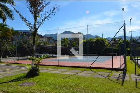 Casa de condomínio à venda com 170m², 4 quartos e 2 vagas Casa de condomínio à venda com 170m², 4 quartos e 2 vagasQuadra