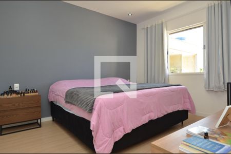 Casa de condomínio à venda com 170m², 4 quartos e 2 vagas Casa de condomínio à venda com 170m², 4 quartos e 2 vagasSuite 1