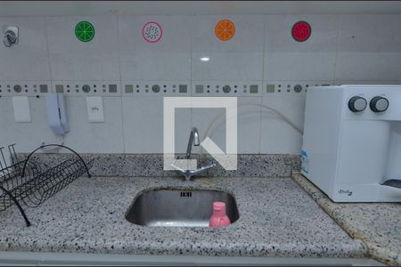 Casa de condomínio à venda com 170m², 4 quartos e 2 vagas Casa de condomínio à venda com 170m², 4 quartos e 2 vagasCozinha