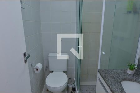 Casa de condomínio à venda com 170m², 4 quartos e 2 vagas Casa de condomínio à venda com 170m², 4 quartos e 2 vagasBanheiro da Suíte 2