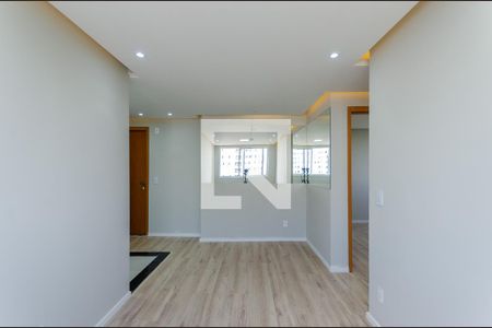 Apartamento à venda com 44m², 2 quartos e 1 vaga Apartamento à venda com 44m², 2 quartos e 1 vagaSala