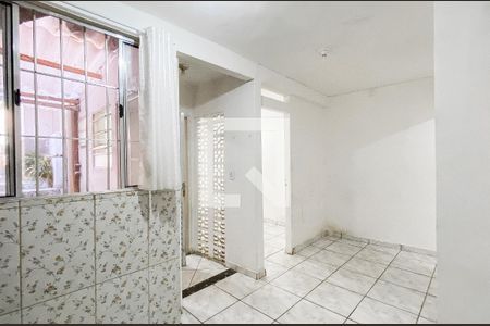 Sala/Cozinha de casa para alugar com 2 quartos, 40m² em Parque Cisper, São Paulo