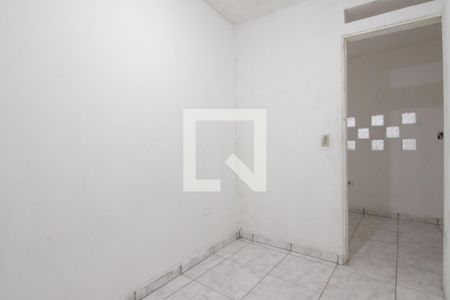 Quarto 1 de casa para alugar com 2 quartos, 40m² em Parque Cisper, São Paulo