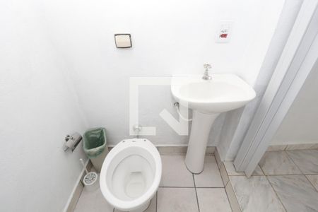 Casa para alugar com 55m², 2 quartos e sem vagaBanheiro